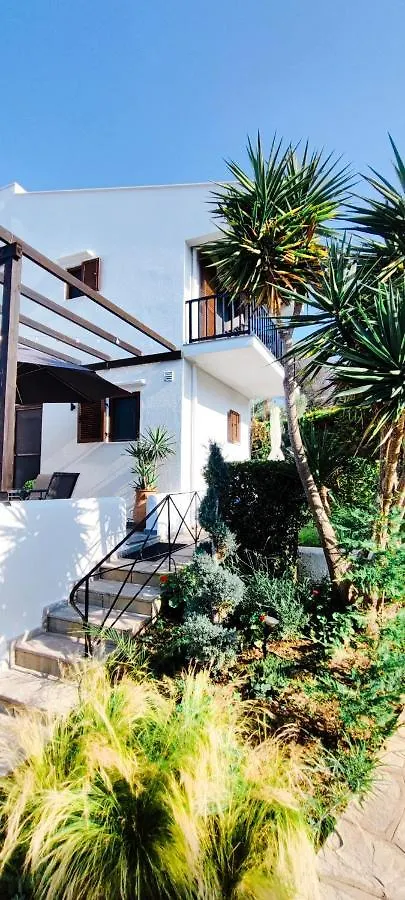 Apartment Trikorfo Bungalows Gerakini Greece