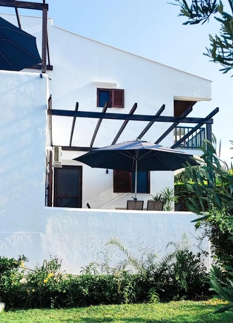 Trikorfo Bungalows Gerakini