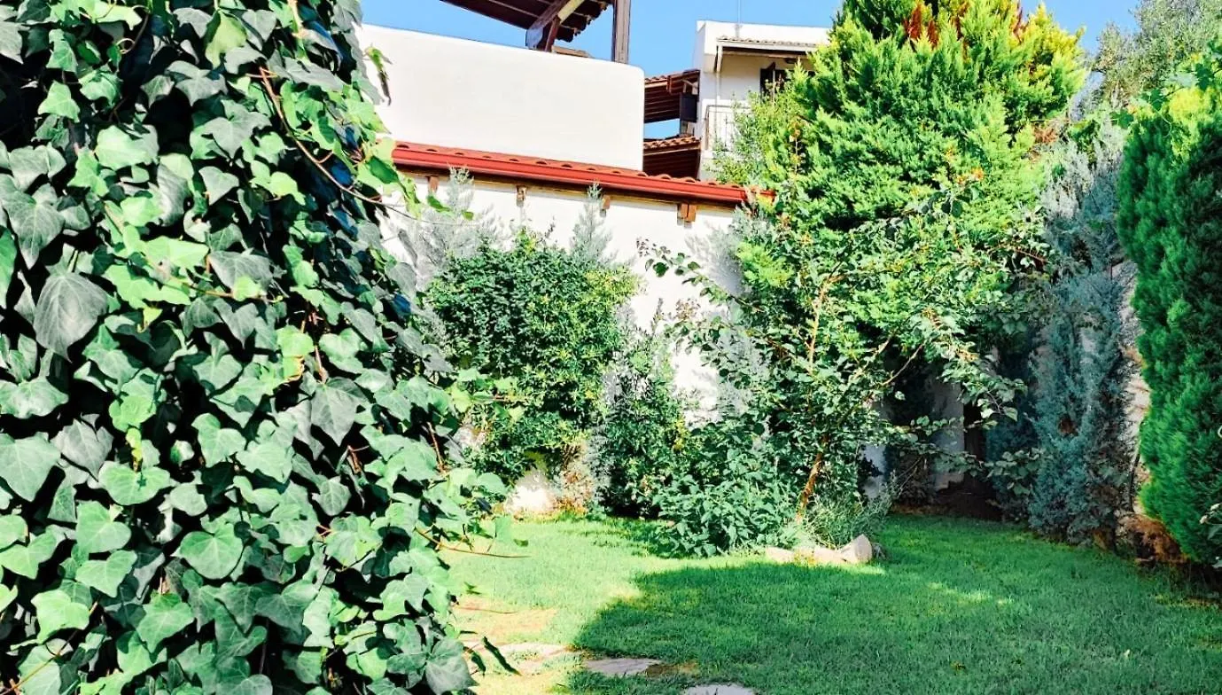 Trikorfo Bungalows Gerakini Greece